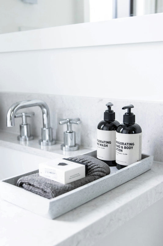 5 Ways to Style Your Bathroom with Decorative Trays