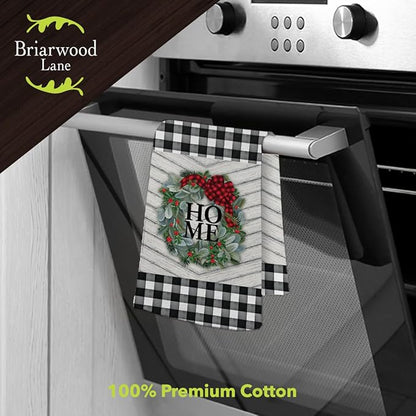 Briarwood Lane Winter Wreath Hand Towel