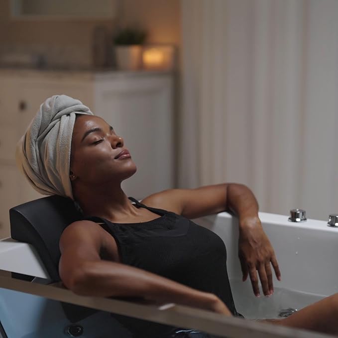 Empava 67" x 30" Whirlpool Tub,750W Acrylic Jetted Bathtub with 11 Jets,Hydromassage with Chromatherapy,3-Side Apron,67 Gallons,ETL Certified