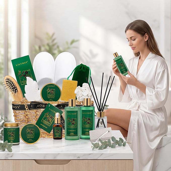 18-Piece Christmas Gifts for Women - Luxury Spa Gift Basket Set Bath and Body Care Kit for Women & Men | Perfect Gift for Mother's Day Fathers Day Birthday Gifts Great for Holidays & Special Occasions