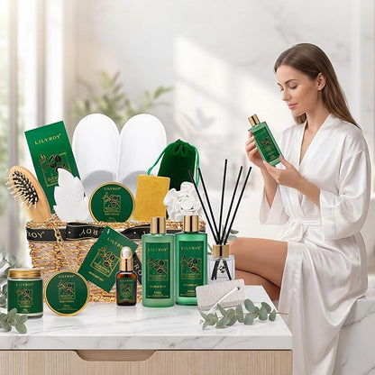 18-Piece Christmas Gifts for Women - Luxury Spa Gift Basket Set Bath and Body Care Kit for Women & Men | Perfect Gift for Mother's Day Fathers Day Birthday Gifts Great for Holidays & Special Occasions