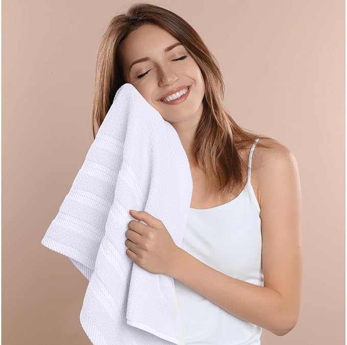 Utopia Towels 4 Pack Premium Extra Large Bath Towels Set, (30 x 60 Inches) 100% Ring Spun Cotton 500GSM, Lightweight and Highly Absorbent Quick Drying Towels, Perfect for Daily Use (White)