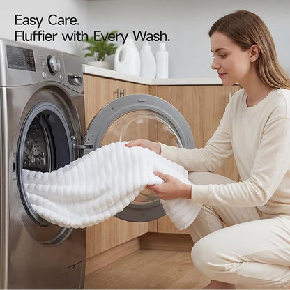 REDKISS 2 Pack Large Bath Towels 31×63 inches, 100% Cotton, Super Soft and Absorbent, Quick-Dry Towels, Perfect for Bathroom,Plush Shower Towels-White