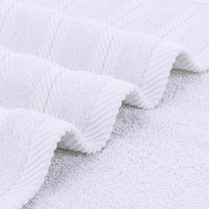 Utopia Towels 4 Pack Premium Extra Large Bath Towels Set, (30 x 60 Inches) 100% Ring Spun Cotton 500GSM, Lightweight and Highly Absorbent Quick Drying Towels, Perfect for Daily Use (White)