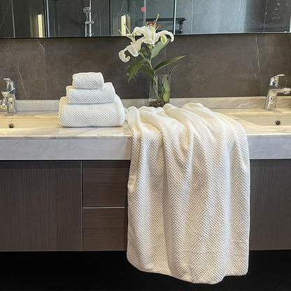 Extra Large Bath Towels Set for Bathroom 30x60 Inches Super Soft Light Weight Quick Dry Microfiber Shower Towels (White,6 Piece)