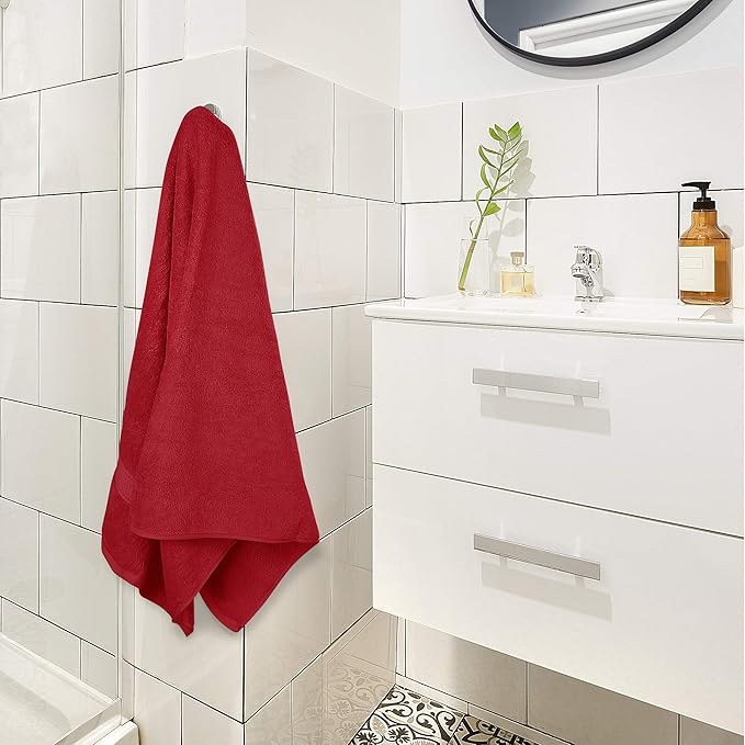 Utopia Towels 4 Pack Premium Bath Towels Set, 27 by 54 Inches, 100% Ring Spun Cotton 600GSM, Lightweight and Highly Absorbent Quick Drying Towels, Perfect for Daily Use, Red