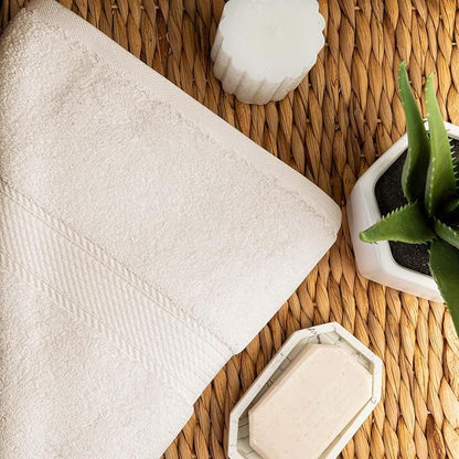Superior Egyptian Cotton Pile 10 Piece Towel Set, Includes 2 Bath, 4 Hand, 4 Face Towels/Washcloths, Ultra Soft Luxury Towels, Thick Plush Essentials, Guest Bath, Spa, Hotel Bathroom, Cream