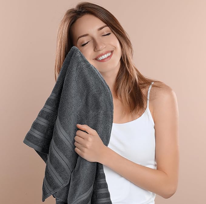 Utopia Towels 4 Pack Premium Extra Large Bath Towels Set, (30 x 60 Inches) 100% Ring Spun Cotton 500GSM, Lightweight and Highly Absorbent Quick Drying Towels, Perfect for Daily Use (Grey)