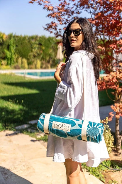 SOFE H&L | LINVIA Foutah Quick Dry Beach Towel Pack of 1 (35” x 70”) CARETTA - Green | Lightweight, Premium, Fade Resistant, Durable | Travel Towel, Turkish Beach Towel with Shoulder Strap