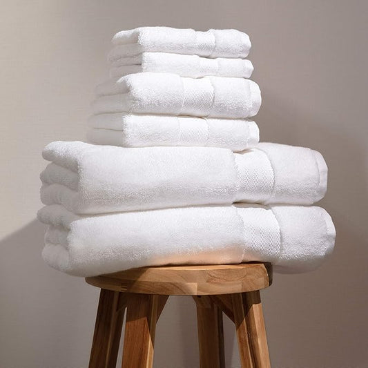 Fabdreams 100% Organic Cotton Bath Towel Set of 6 700 GSM Hotel Premium Plush Absorbent Soft Durable Skin-Friendly Spa Quality Bathroom Comfort with 2 Bath 2 Hand Towels and 2 Wash Cloths White